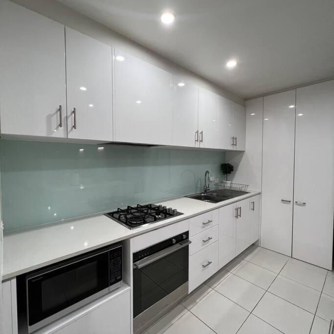 Carlton Stunning View Apartment 150M Away From University Of 멜번 외부 사진